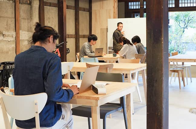 BIWAKO PICNIC BASE（長浜駅から徒歩3分）